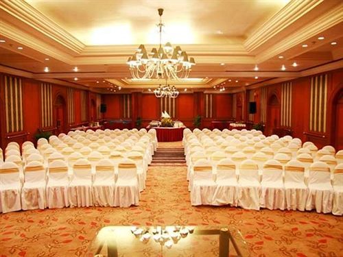 The Gateway Road, 5* Kozhikode