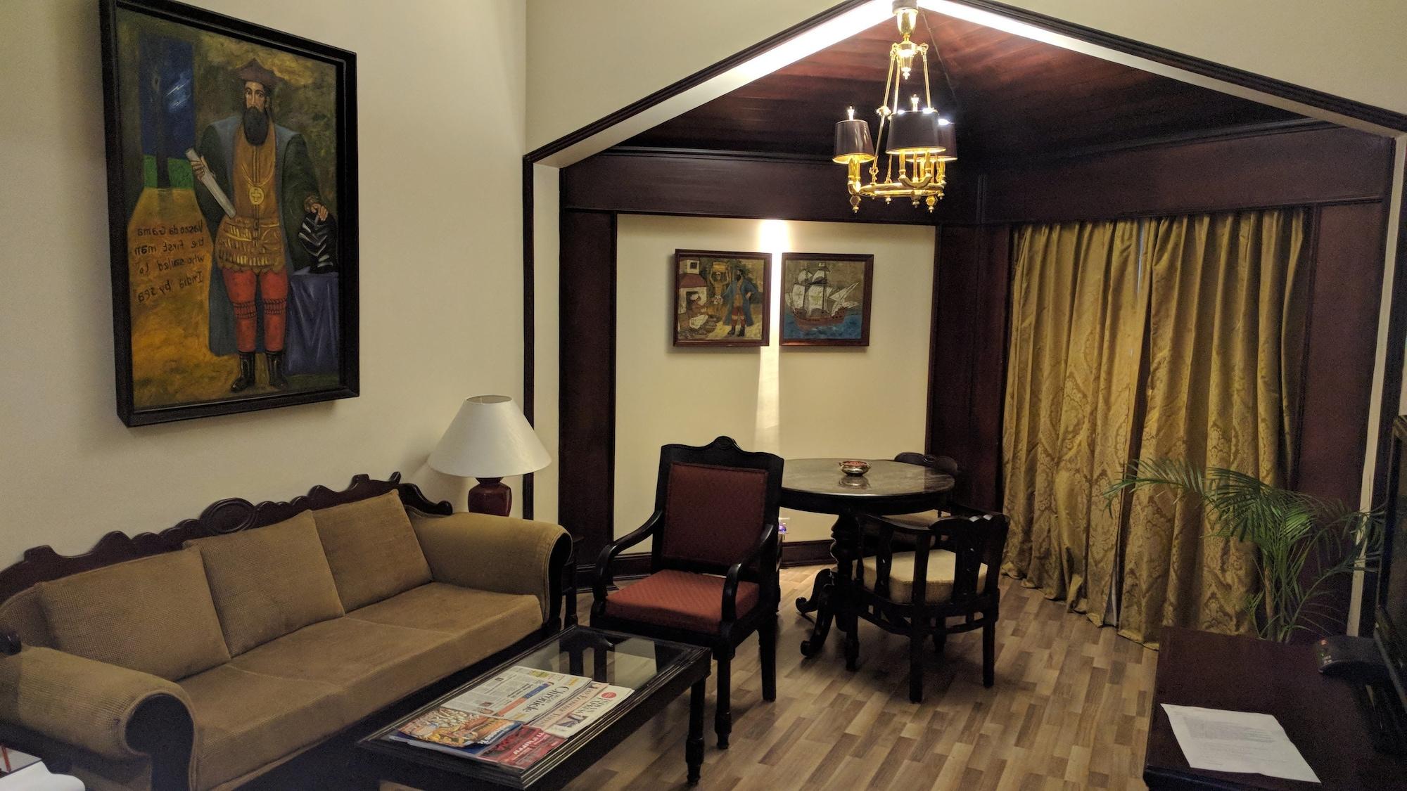 The Gateway Road, 5*