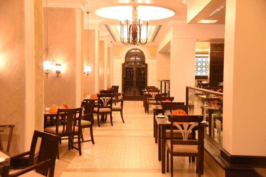 The Gateway Road, 5* Kozhikode